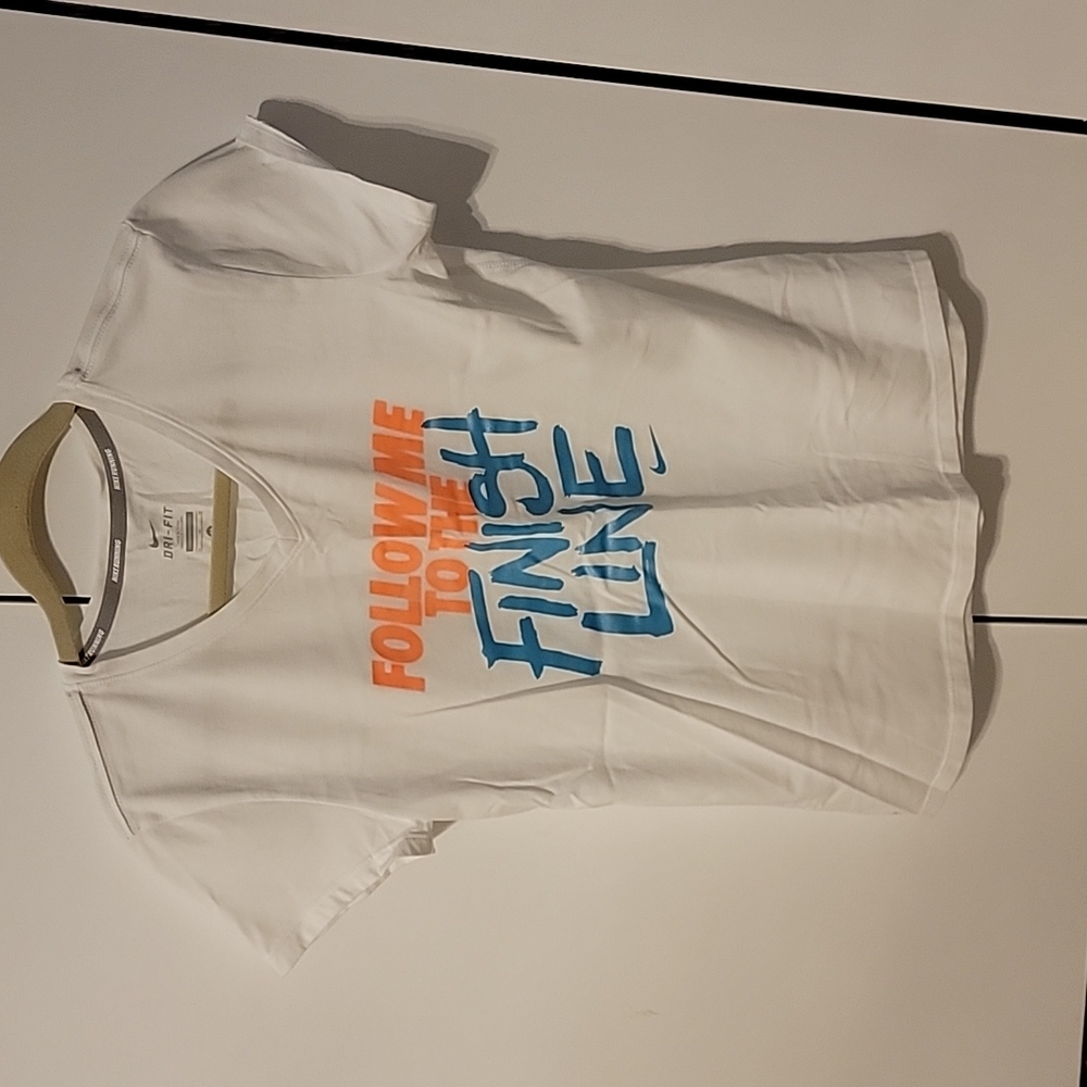 Nike short sleeve shirt